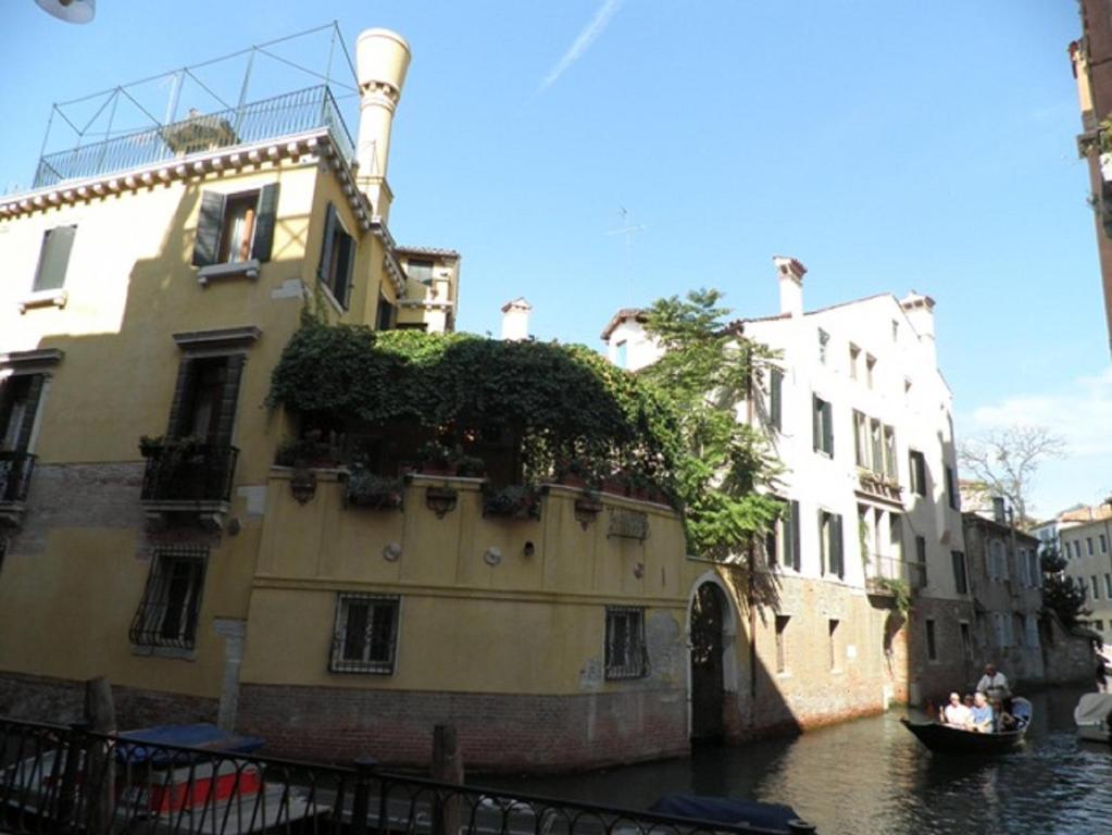 Affittacamere De L'osmarin Suites Venezia