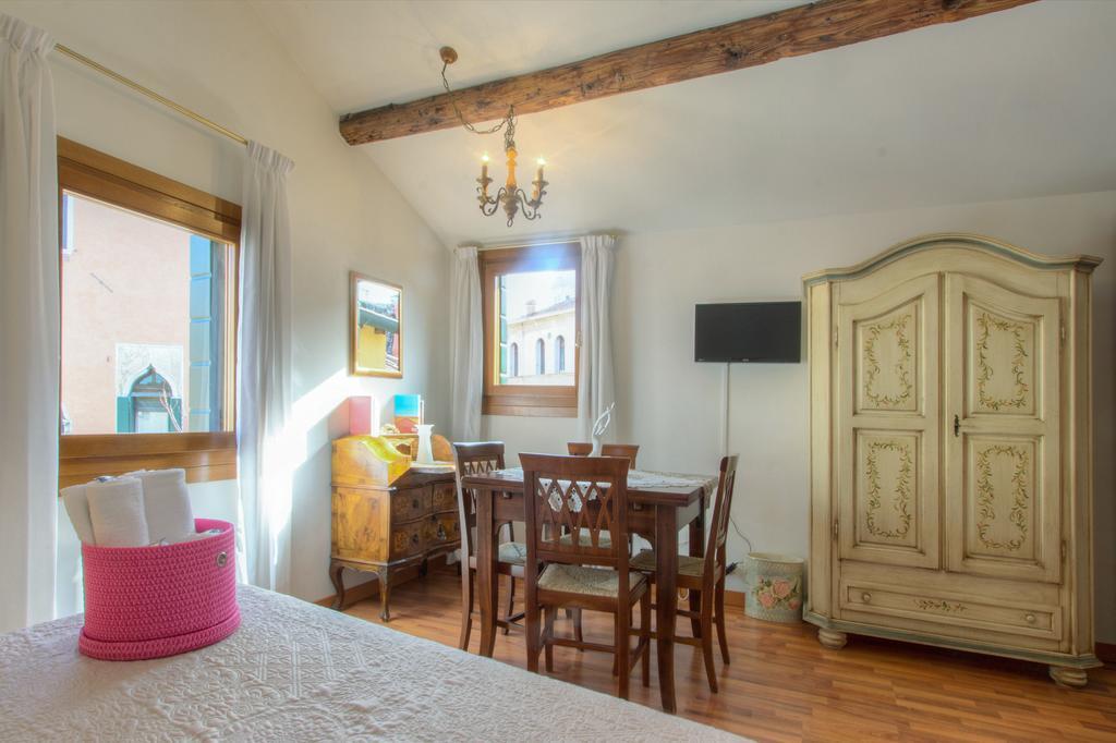 De L'osmarin Suites