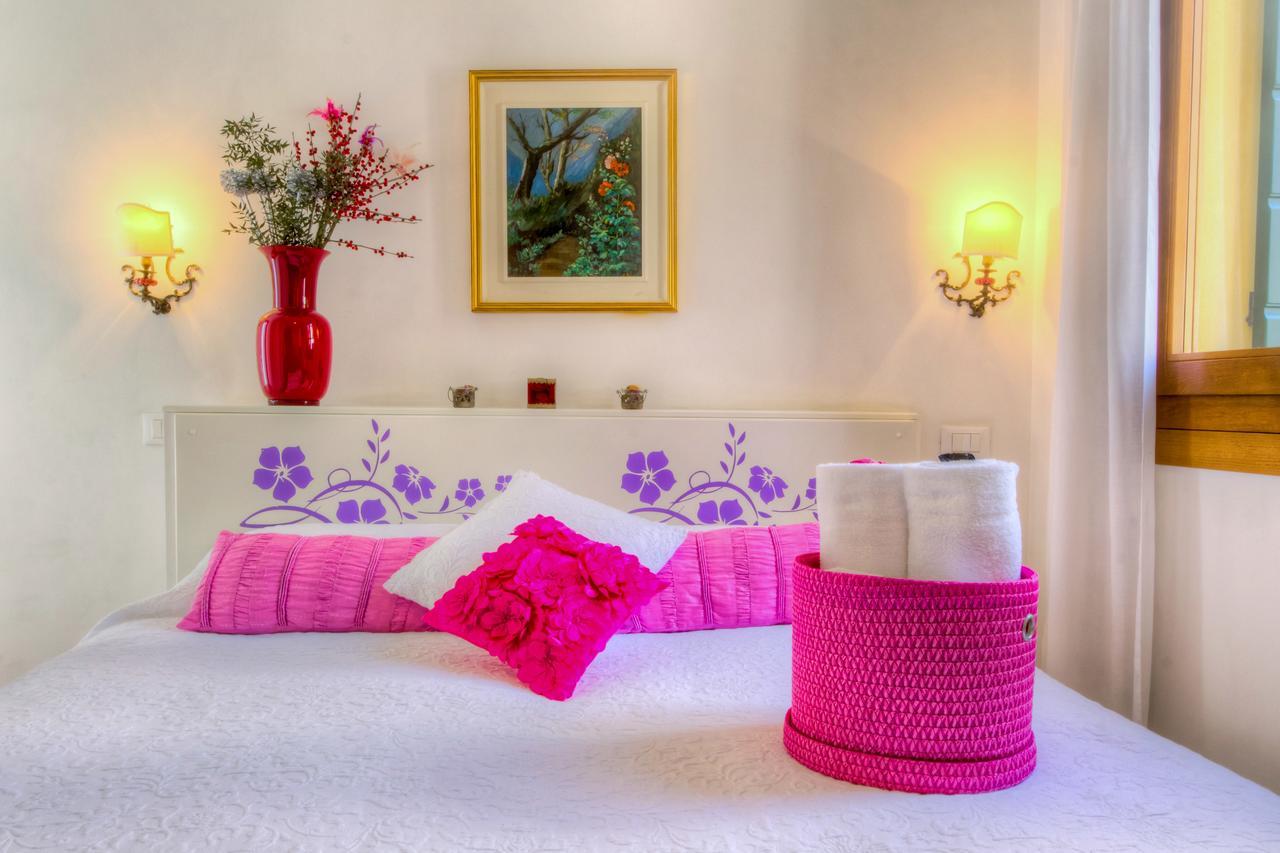 Affittacamere De L'osmarin Suites 3*